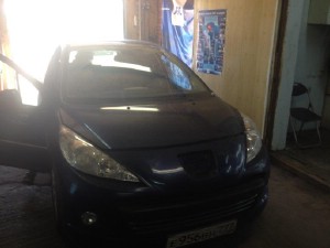 Установка лобового стекла Peugeot 207 2006-