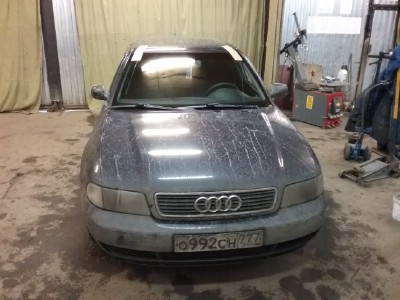 Установка лобового стекла Audi A4 11 1994-2001