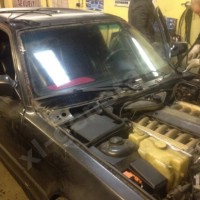 Установка автостекла BMW 7 1987-1994 e32