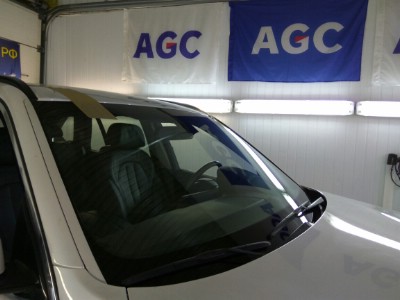 Установка лобового стекла BMW X5 F15 2013-