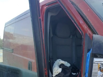 Установка стекла форточки стекла Citroen Jumper II 2006-