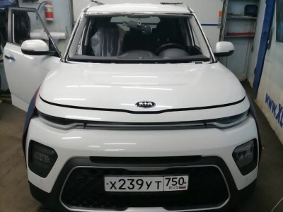 Установка лобового стекла Kia Soul 2019-
