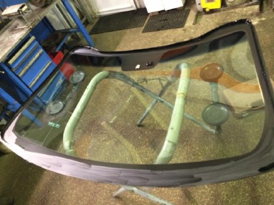 Установка лобового стекла Kia Sportage III 5D Ranger 2014-2016