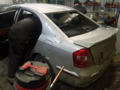 Установка лобового стекла Lifan Solano sedan  XYG -