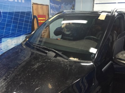 Установка лобового стекла Mercedes Vito W447 2014-