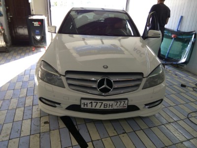 Установка лобового стекла MERCEDES W204(C-CLASS) 2007-2014