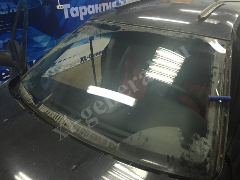 Автостекла Nissan