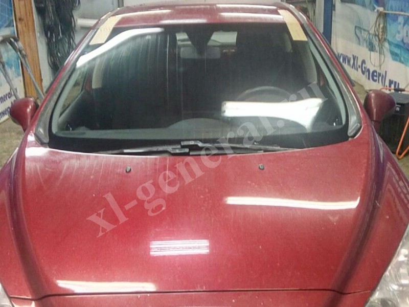 Лобовое стекло Peugeot 308 -