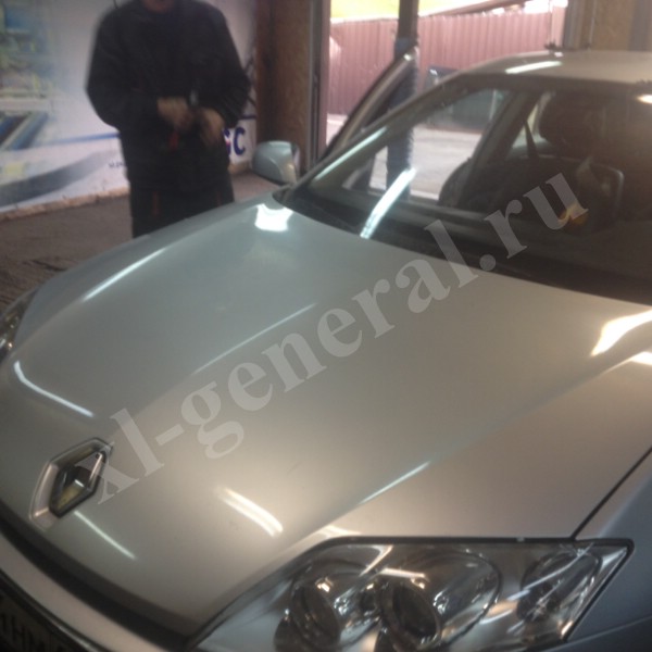Лобовое стекло RENAULT LAGUNA III 2007- lobovoe-steklo-daf-105-
