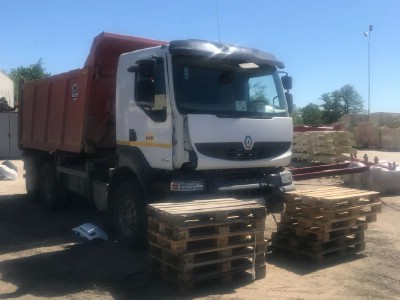 Установка лобового стекла Renault Premium Truck 2007-