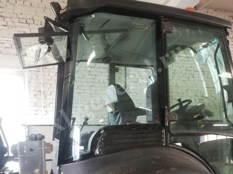 Установка стекла спецтехники Terex -