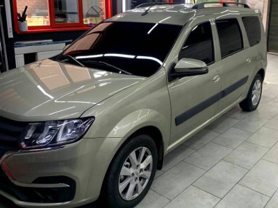 Установка автостекла Lada Largus -