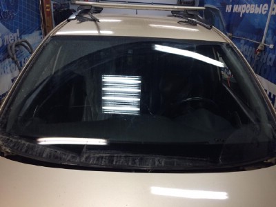 Установка лобового стекла Toyota Rav-4 III 2006-