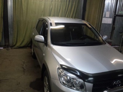 Установка автостекла Toyota RAV-4 2006-2010