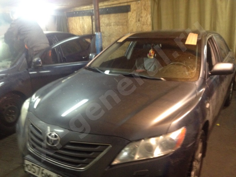 Лобовое стекло на Toyota