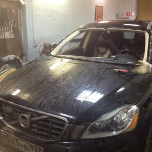 Установка автостекла Volvo XC60