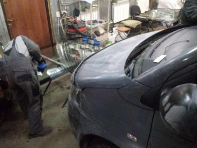 Установка лобового стекла Volkswagen Caravelle 2003-