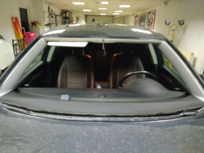 Установка лобового стекла Mercedes Sprinter SWB 2011-