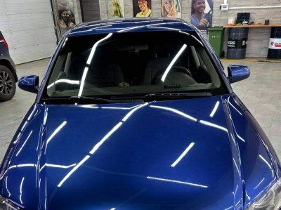 Установка лобового стекла Audi A4 2000-2007