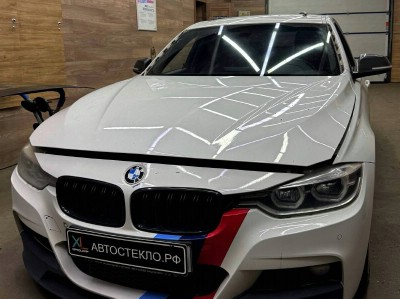 Установка лобового стекла BMW 3 (F30) -