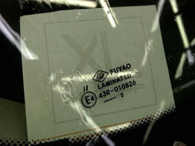 Установка лобового стекла BMW 5 G30 -