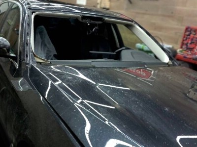 Установка лобового стекла BMW 5 G30 -
