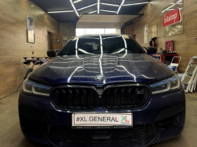 Установка лобового стекла BMW 5 G30 2017-