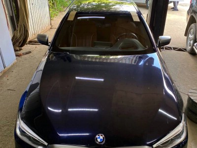 Установка лобового стекла BMW 5 G30 M550D -