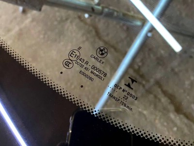 Установка лобового стекла BMW 5 G30 M550D -