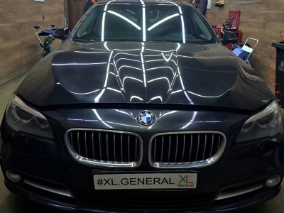 Установка лобового стекла BMW F10 -