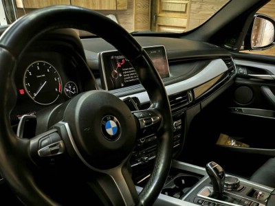 Установка лобового стекла BMW X5 2013-2018