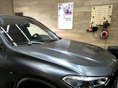 Установка лобового стекла BMW X5 2023-