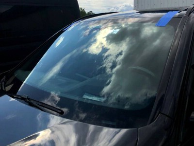 Установка лобового стекла BMW X5 -