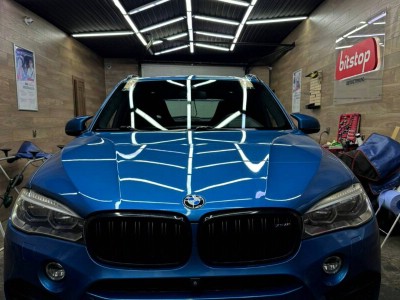 Установка лобового стекла BMW X5 F15 2013-2018