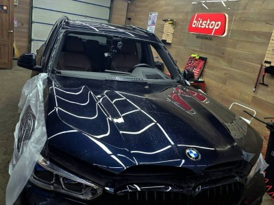 Установка лобового стекла BMW X5 G05 -