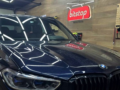 Установка лобового стекла BMW X5 G05 -
