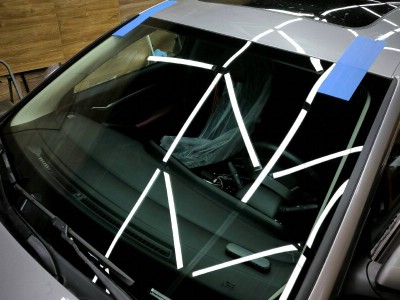 Установка лобового стекла Changan Eado -