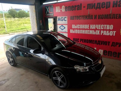 Установка лобового стекла Chevrolet Cruze 2018-2025