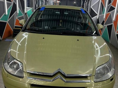 Установка лобового стекла Citroen C4