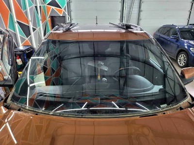 Установка лобового стекла Ford Explorer 2011-