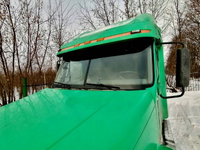 Установка лобового стекла Freightliner Century Class 1997-