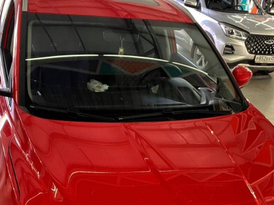 Установка лобового стекла Geely Coolray -
