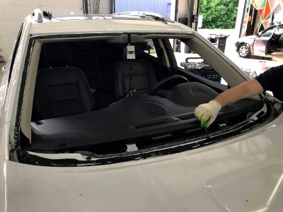 Установка лобового стекла GMC Terrain 2010-