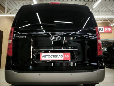 Установка лобового стекла Hyundai H1 2007-2014