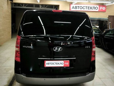 Установка лобового стекла Hyundai H1 2007-2014