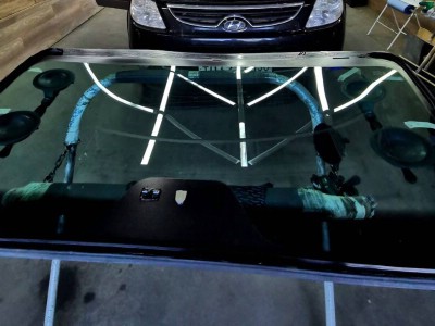 Установка лобового стекла Hyundai IX55