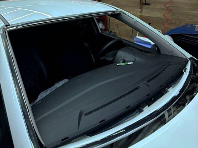 Установка лобового стекла Hyundai Solaris 2017-