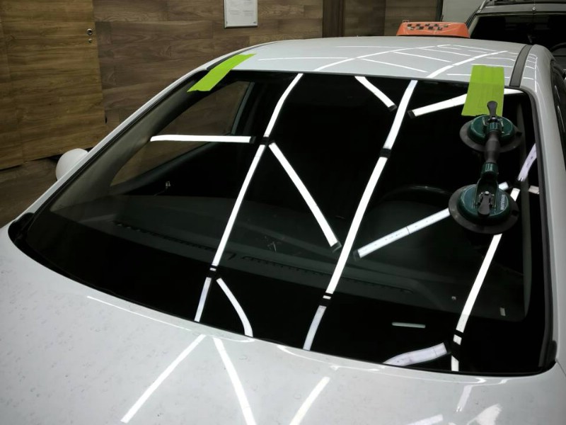 Установка автостекла Hyundai Solaris II 2017-2023