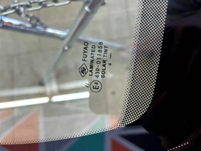 Установка лобового стекла Hyundai Sonata -