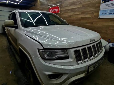 Установка лобового стекла Jeep Grand Cherokee IV 2013-